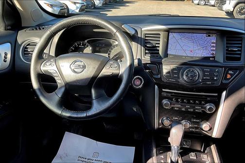 2019 Nissan Pathfinder SL