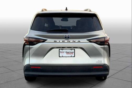 2023 Toyota Sienna XLE 7 Passenger