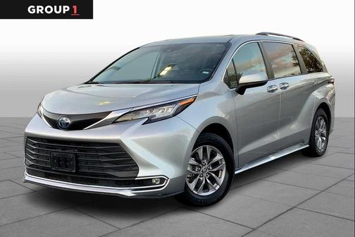 2023 Toyota Sienna XLE 7 Passenger