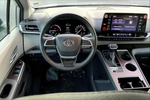 2023 Toyota Sienna XLE 7 Passenger