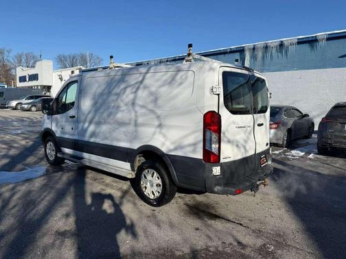 2015 Ford Transit-250 Base