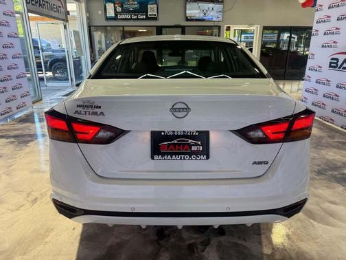Pearl White Tricoat 2025 Nissan Altima SV AWD