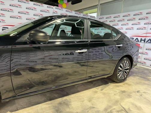 Super Black 2025 Nissan Altima SV FWD
