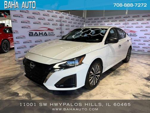 Glacier White 2025 Nissan Altima SV FWD