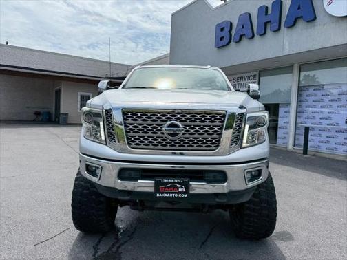 2017 Nissan Titan XD SL