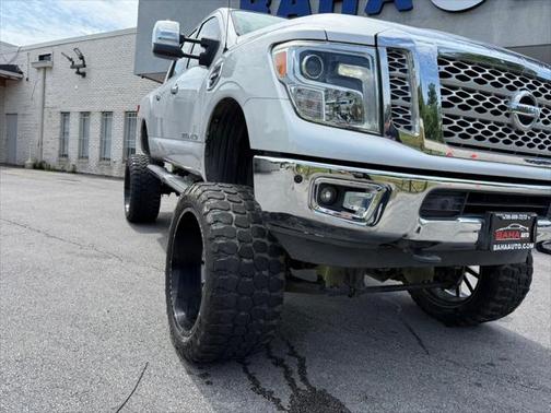2017 Nissan Titan XD SL