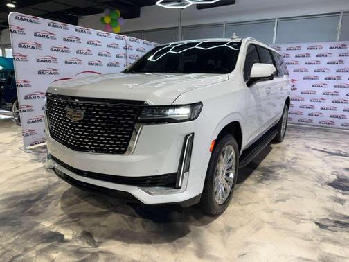 Crystal White Tricoat 2022 Cadillac Escalade ESV Premium Luxury