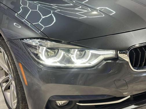 2018 BMW 330 xDrive