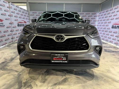 2021 Toyota Highlander LE
