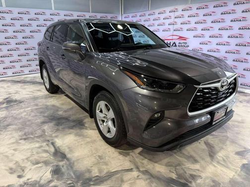 2021 Toyota Highlander LE