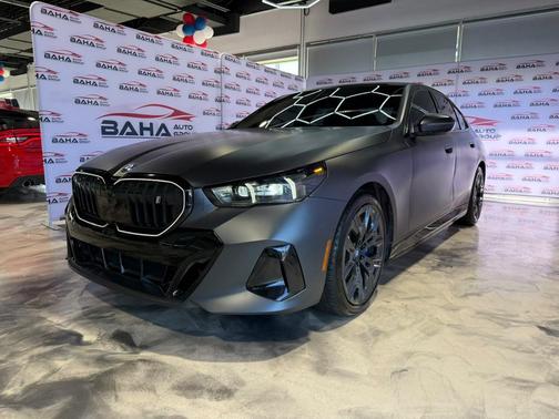 Frozen Deep Grey 2024 BMW i5 eDrive40