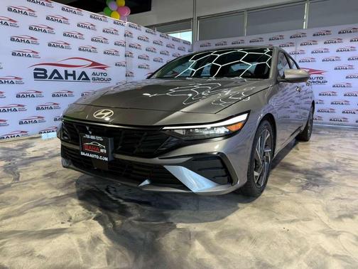Fluid Metal 2025 Hyundai ELANTRA SEL