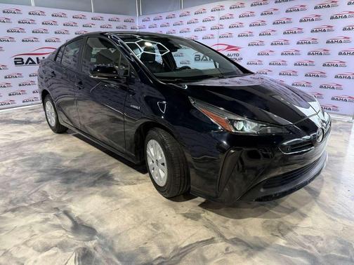 2020 Toyota Prius LE