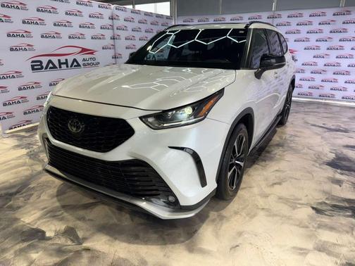 Wind Chill Pearl 2022 Toyota Highlander XSE