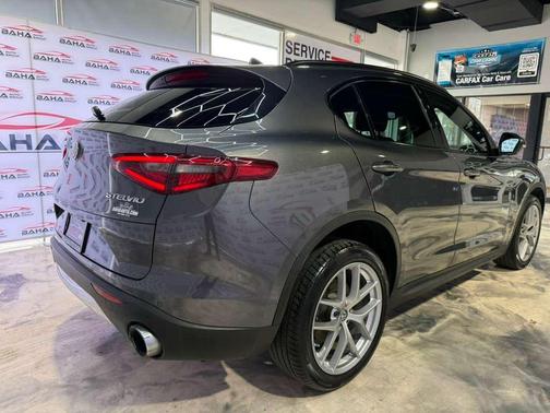 2018 Alfa Romeo Stelvio Ti Sport