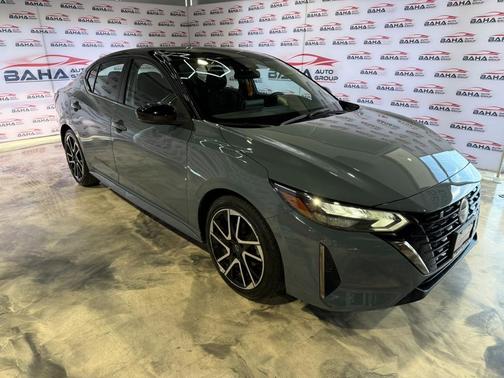 Atlantic Gray Metallic/Super Black 2025 Nissan Sentra SR