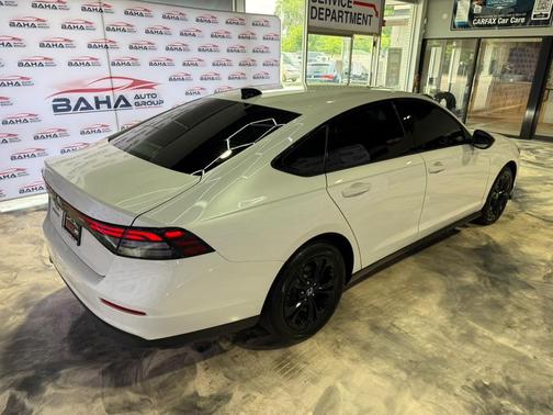 Platinum White Pearl 2025 Honda Accord SE