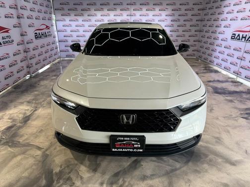Platinum White Pearl 2025 Honda Accord SE