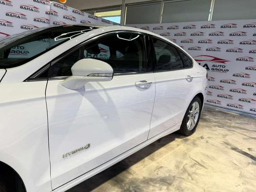 2018 Ford Fusion Hybrid SE