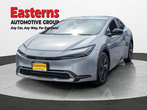 2025 Toyota Prius Plug-In Hybrid SE