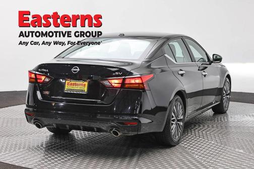 Super Black Clearcoat 2024 Nissan Altima 2.5 SV