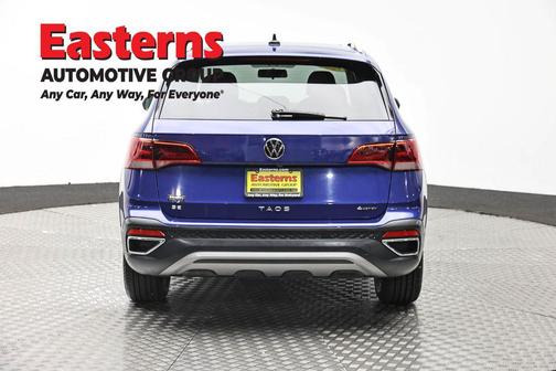 Blue Metallic 2022 Volkswagen Taos 1.5T SE