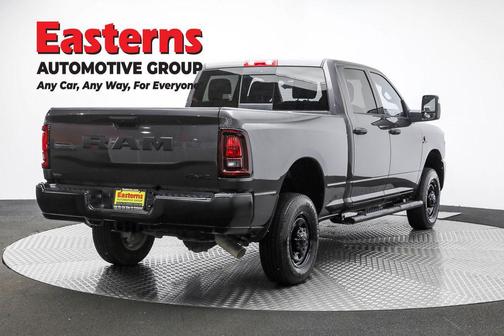 2025 RAM 2500 Tradesman Crew Cab 4x4 6'4' Box