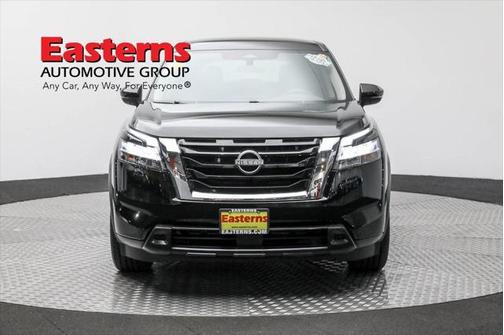 2022 Nissan Pathfinder S 4WD