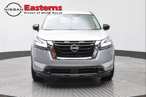 Brilliant Silver Metallic 2024 Nissan Pathfinder S 4WD