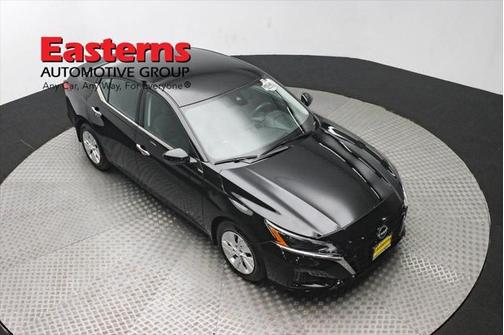 2021 Nissan Altima SR FWD