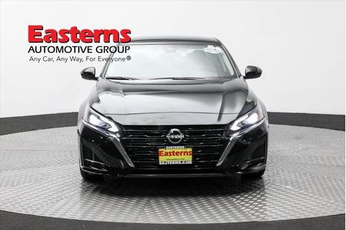 2021 Nissan Altima SR FWD