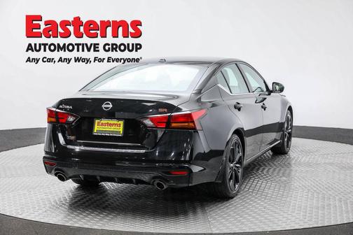 2023 Nissan Altima SR FWD