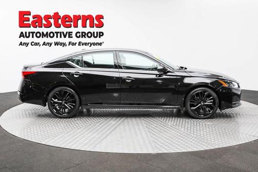 2023 Nissan Altima SR FWD