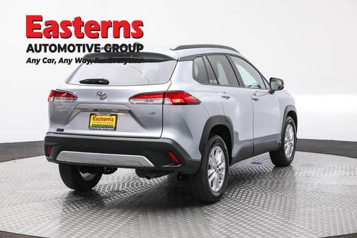 2025 Toyota Corolla Cross LE