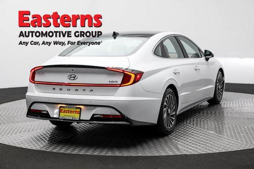 2022 Hyundai SONATA Hybrid Limited