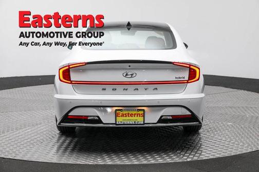 2022 Hyundai SONATA Hybrid Limited