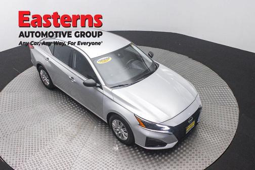 Brilliant Silver Metallic 2024 Nissan Altima S FWD