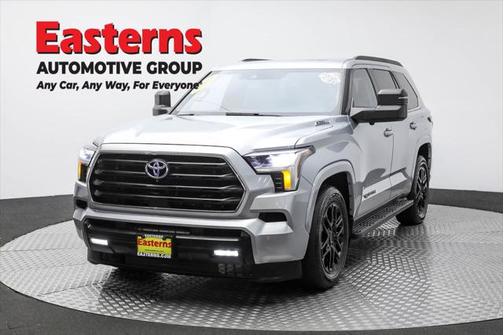 2023 Toyota Sequoia SR5