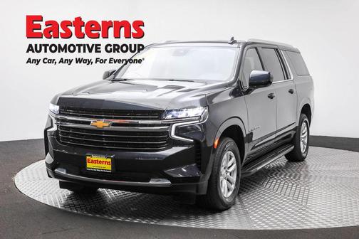 2023 Chevrolet Suburban LT