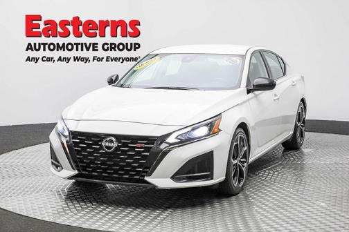 2023 Nissan Altima SR FWD