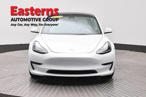 Pearl White Multi-Coat 2023 Tesla Model 3 Standard Range