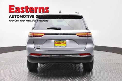Silver Zynith 2022 Jeep Grand Cherokee 4xe Base