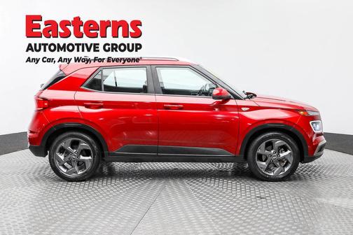 2021 Hyundai VENUE SEL