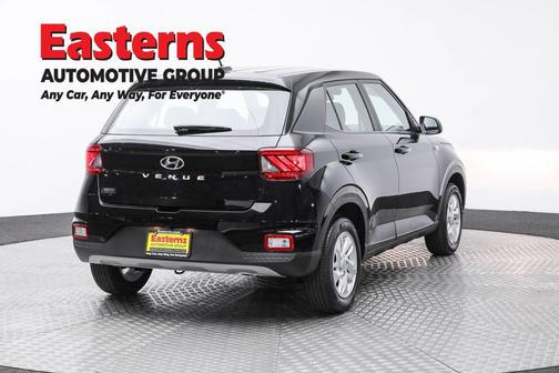 2025 Hyundai VENUE SE