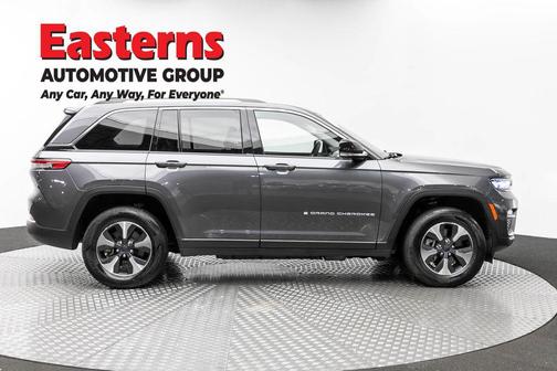 Baltic Gray Metallic Clearcoat 2022 Jeep Grand Cherokee 4xe