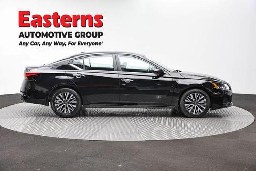Super Black 2024 Nissan Altima 2.5 SV