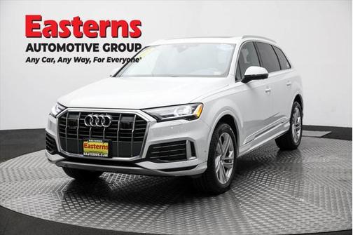 2022 Audi Q7 45 Premium Plus