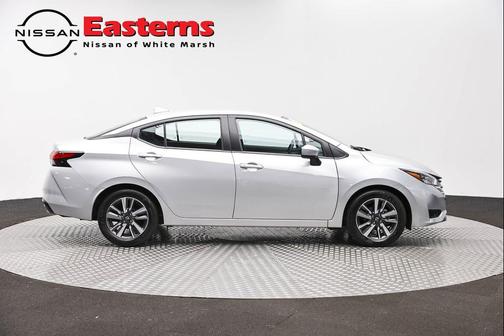 Brilliant Silver Metallic 2025 Nissan Versa 1.6 SV