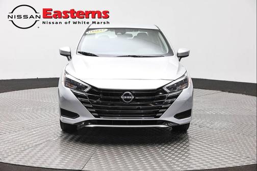 Brilliant Silver Metallic 2025 Nissan Versa 1.6 SV