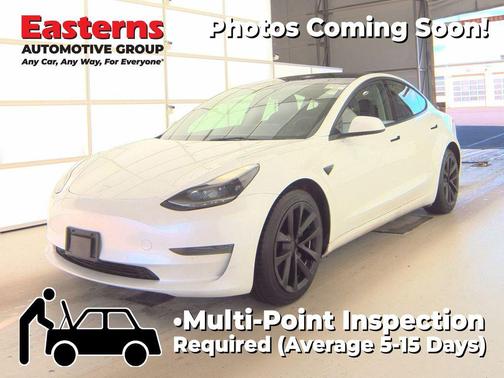 Pearl White Multi-Coat 2023 Tesla Model 3 Standard Range